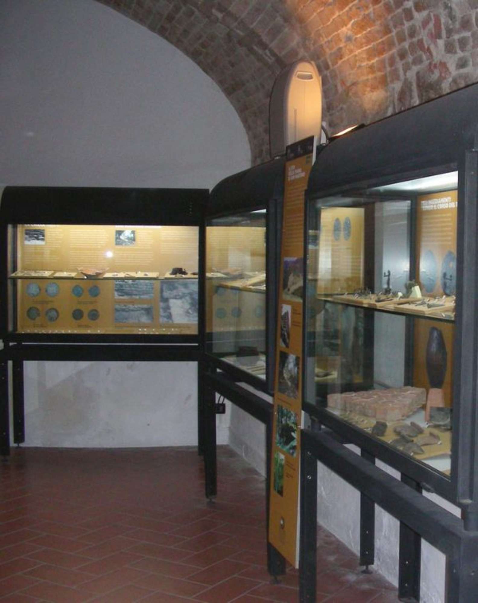 Vetrine relative alla Piana di San Martino